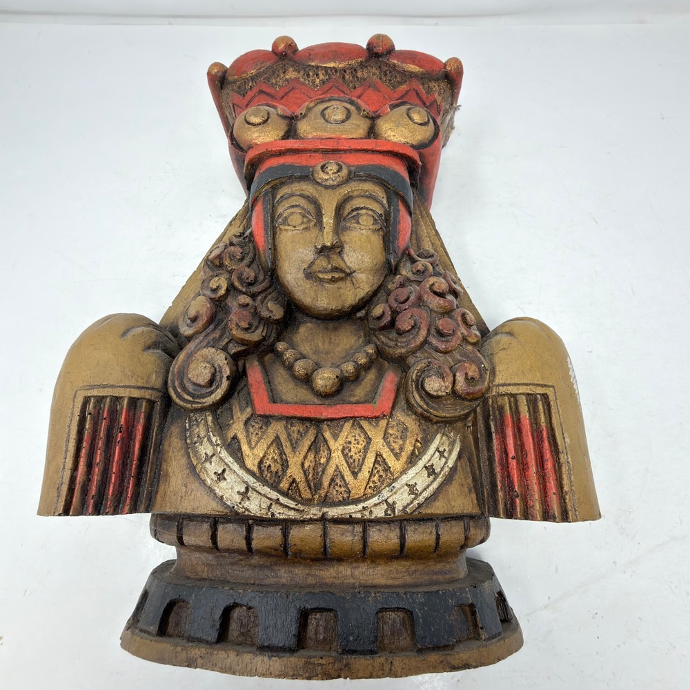 Vanguard Studios Queen Wall Sculpture 1969 Gold Red Black MCM Brutalist Art